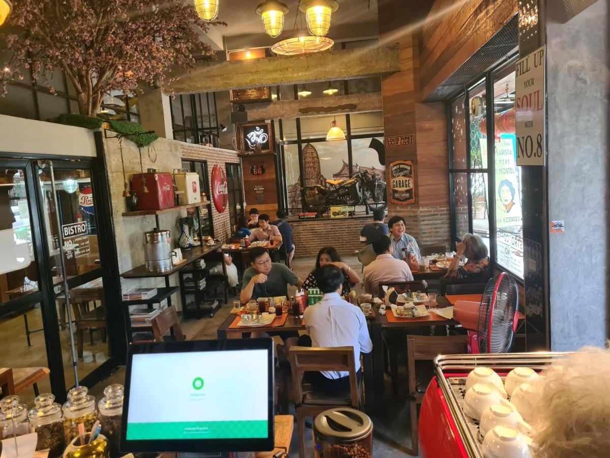 The 8 Factory Hotel Phitsanulok Bagian luar foto